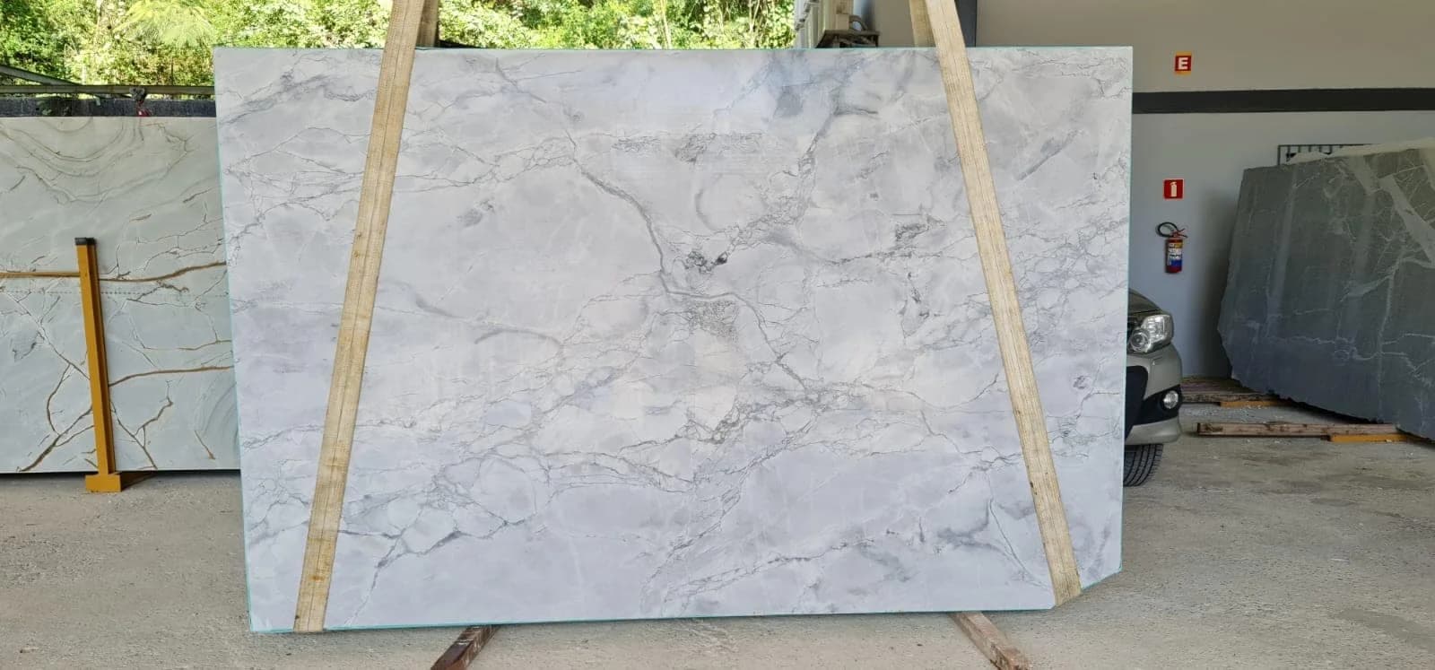 Bianco Eclypse Marble